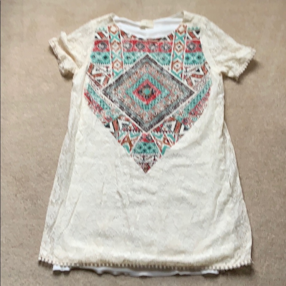 Size large pullover dress with symmetry design l